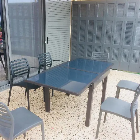 Posto Kalamaki Seaside 20 M From The Sandy Beach 아파트