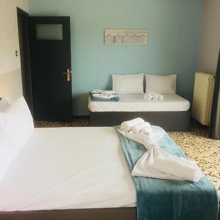 Posto Kalamaki Seaside 20 M From The Sandy Beach 아파트 *