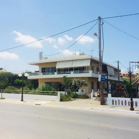 Posto Kalamaki Seaside 20 M From The Sandy Beach 아파트 Galatás