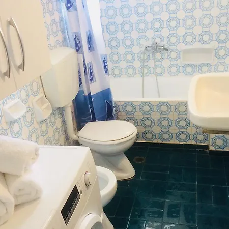 Apartamento Posto Kalamaki Seaside 20 M From The Sandy Beach